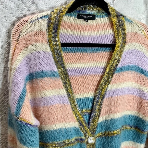 Cariedo Studios pastel striped button up fuzzy cardigan size M - Picture 3 of 7